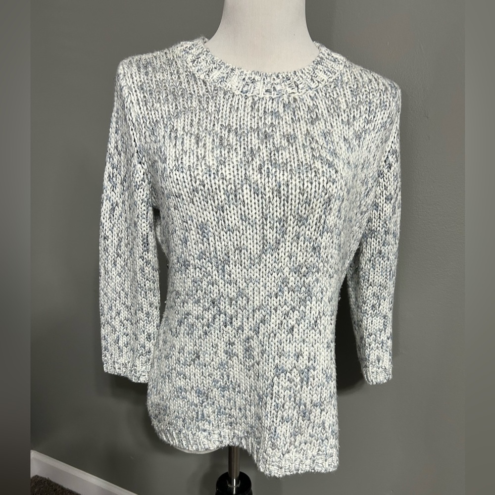 Liz Claiborne women’s size medium 3/4 sleeve cableknit sweater